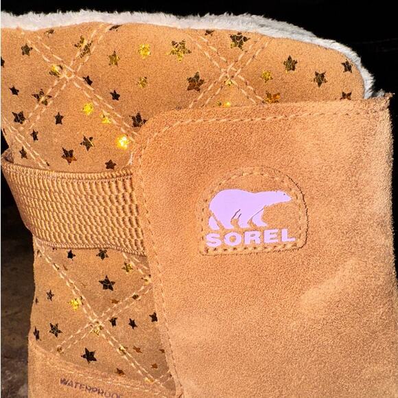 Sorel Rylee Boot Girls swede size 3 w'gold star accents and elastic ankle strap - Picture 6 of 8